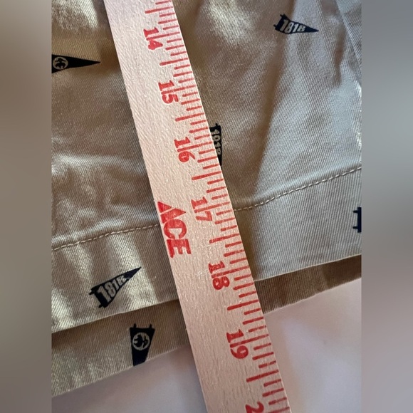 Brooks Brothers khaki flat front blue flags all over print sz 33 preppy shorts - Picture 8 of 10